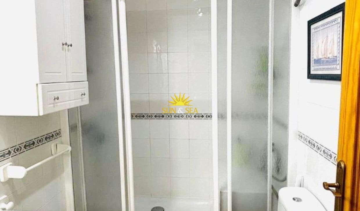 2 soveværelse Lejlighed til salg i Dehesa de Campoamor med swimmingpool - € 290.000 (Ref: 9897409)