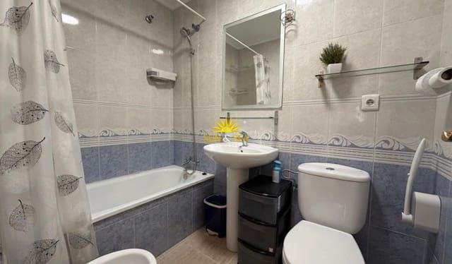 2 soverom Leilighet til leie i Centro, Torrevieja - € 850 (Ref: 9897411)