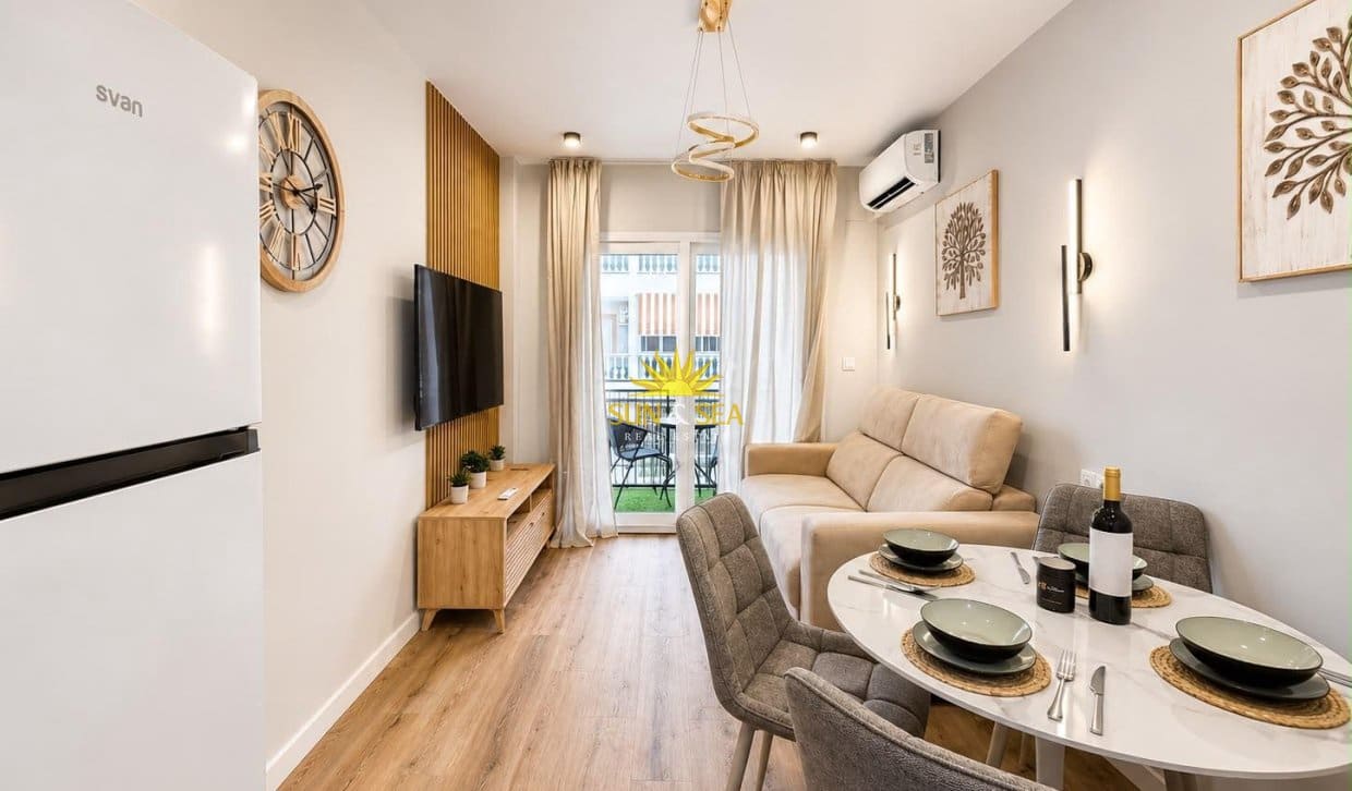 1 chambre Studio à vendre à Torrevieja - 95 000 € (Ref: 9898468)