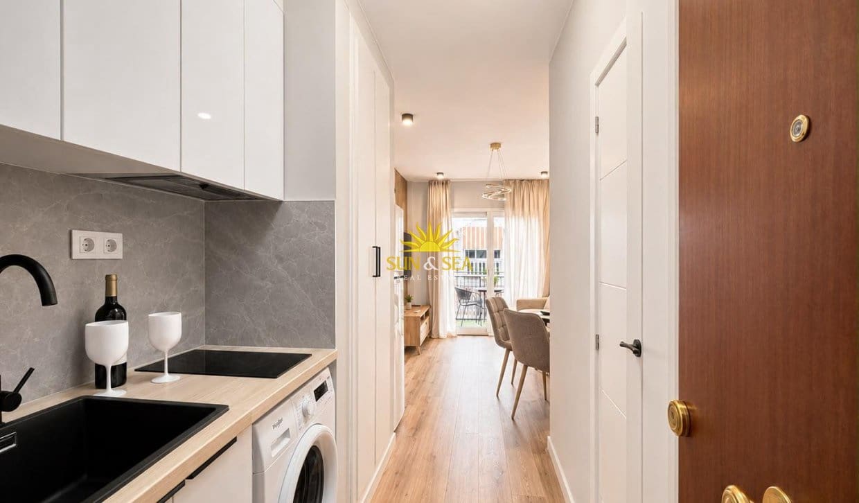 1 chambre Studio à vendre à Torrevieja - 95 000 € (Ref: 9898468)