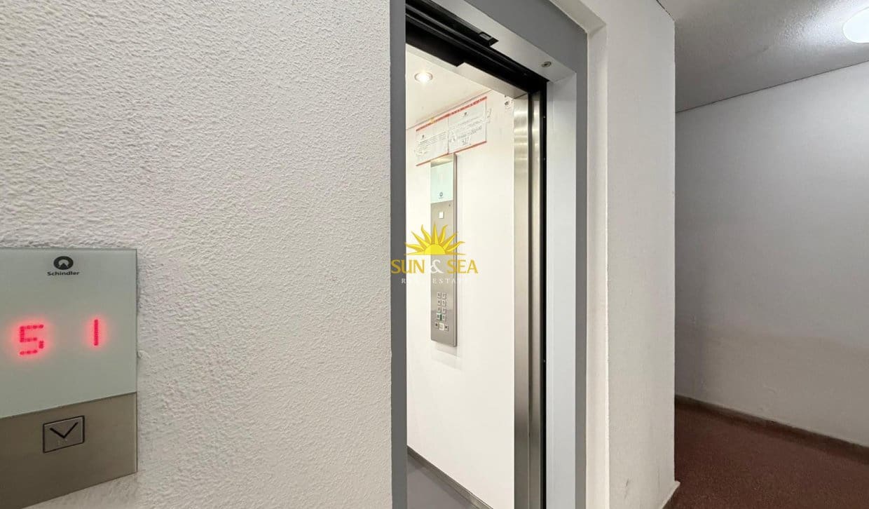 1 chambre Studio à vendre à Torrevieja - 95 000 € (Ref: 9898468)