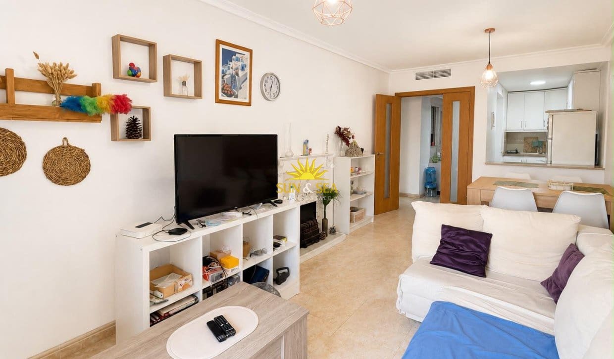 Apartamento de 2 habitaciones en Torrevieja en venta - 160.000 € (Ref: 9898469)