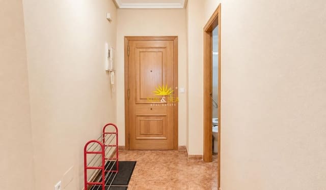 2 Zimmer Apartment zu verkaufen in Torrevieja mit Garage - 147.000 € (Ref: 9898470)