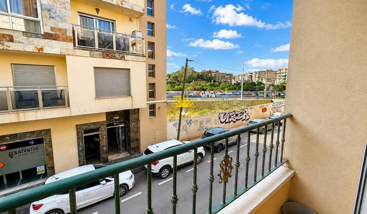 2 Zimmer Apartment zu verkaufen in Torrevieja mit Garage - 147.000 € (Ref: 9898470)