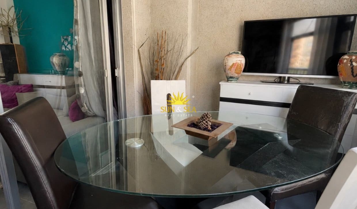 1 sovrum Lägenhet att hyra i Torrevieja - 750 € (Ref: 9902106)