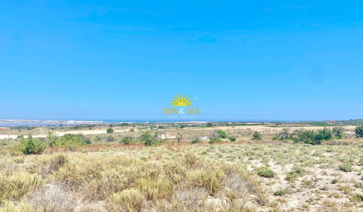 1 sovrum Finca/Hus på landet till salu i San Miguel de Salinas - 190 000 € (Ref: 9902250)