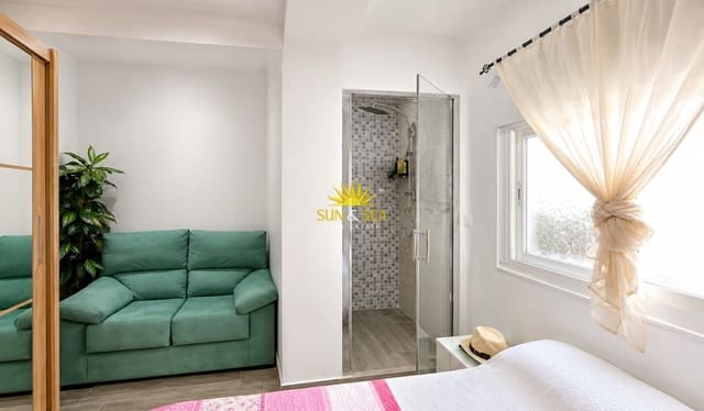 2 soverom Leilighet til salgs i Puerto Deportivo, Torrevieja - € 99 900 (Ref: 9902469)
