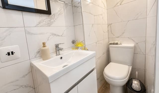 2 soverom Leilighet til salgs i Puerto Deportivo, Torrevieja - € 99 900 (Ref: 9902469)