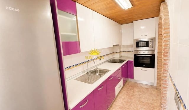 Apartamento de 2 habitaciones en Playa de los Náufragos, Torrevieja en venta con piscina - 149.000 € (Ref: 9905320)