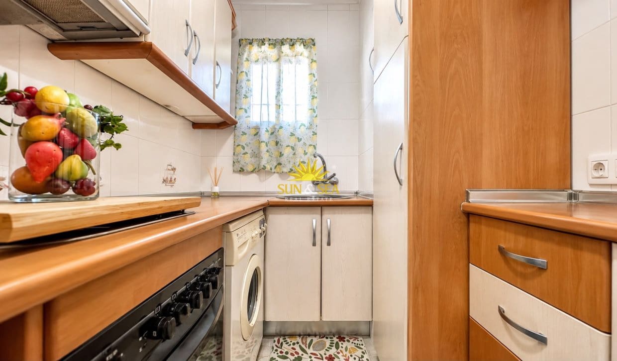 1 soverom Leilighet til salgs i Torrevieja med garasje - € 84 900 (Ref: 9906628)