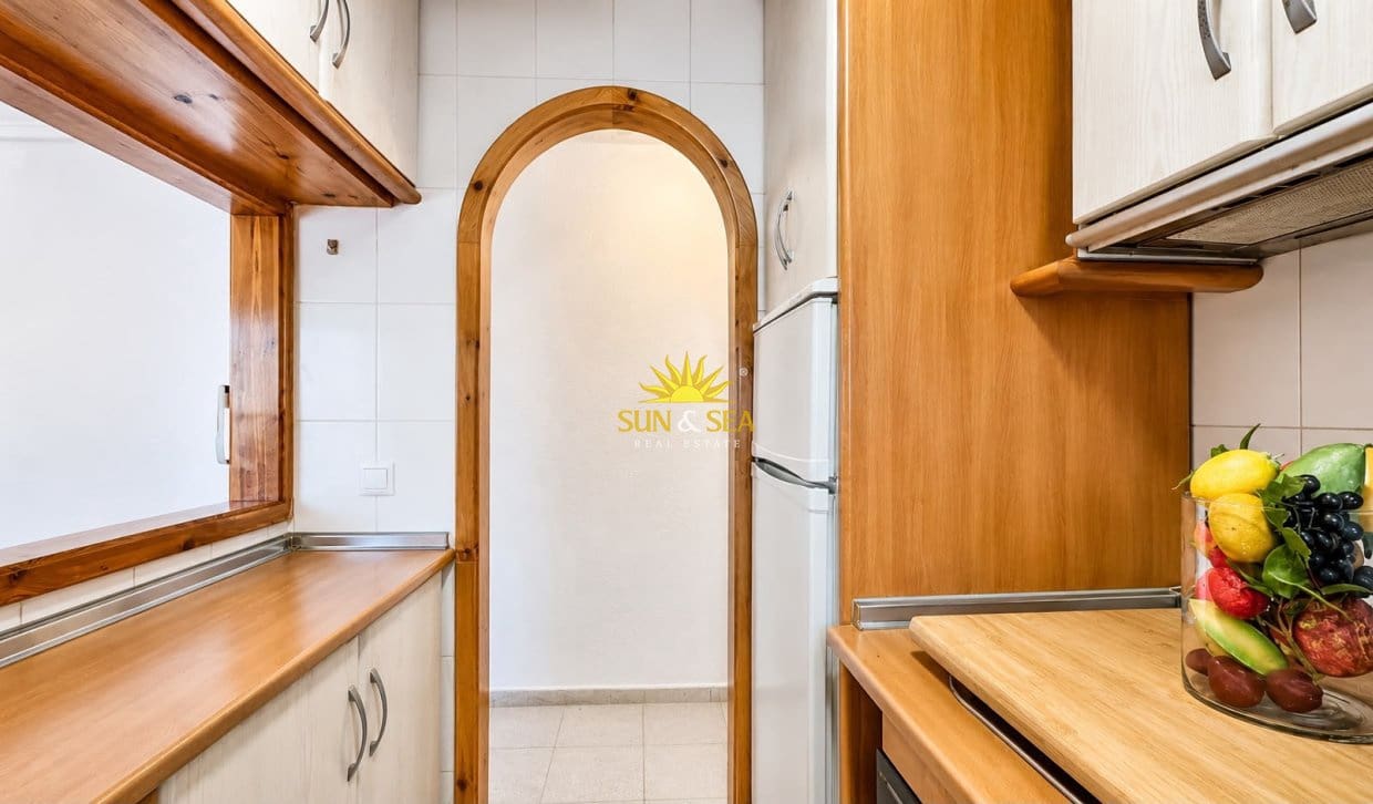 1 soverom Leilighet til salgs i Torrevieja med garasje - € 84 900 (Ref: 9906628)