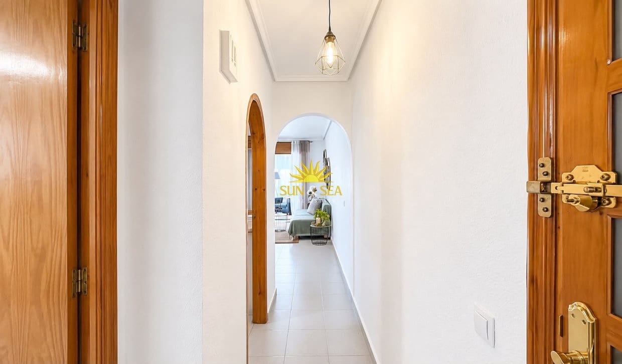 1 soverom Leilighet til salgs i Torrevieja med garasje - € 84 900 (Ref: 9906628)