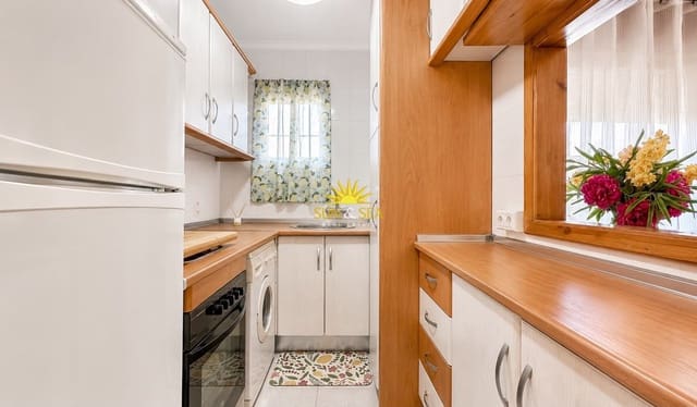 1 soverom Leilighet til salgs i Torrevieja med garasje - € 84 900 (Ref: 9906628)