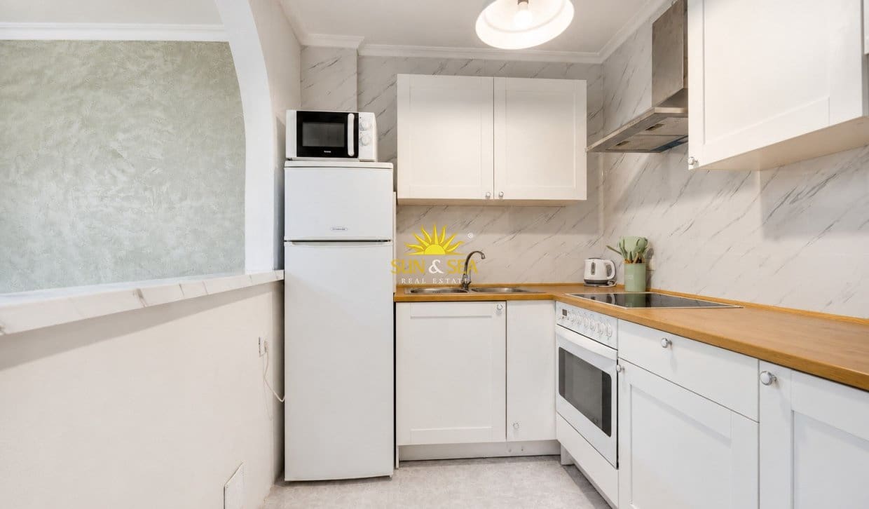 2 chambre Appartement à vendre à Torrevieja - 138 900 € (Ref: 9906629)