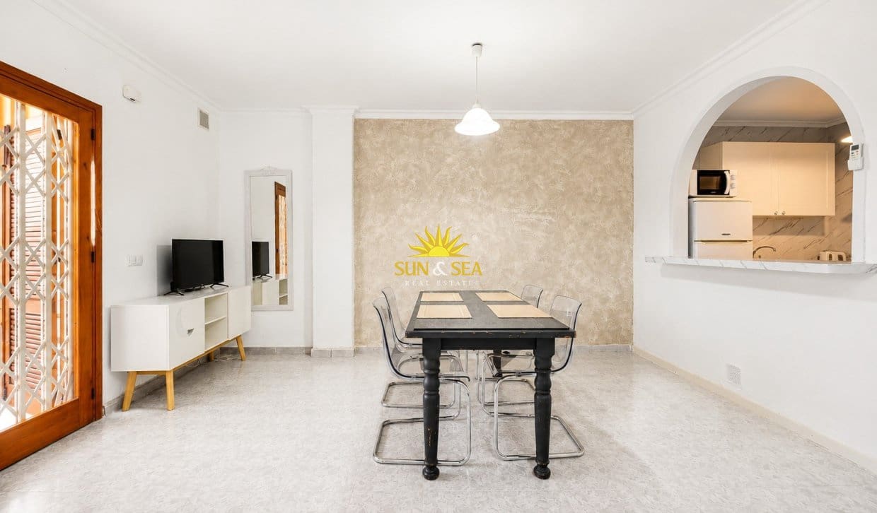 2 chambre Appartement à vendre à Torrevieja - 138 900 € (Ref: 9906629)