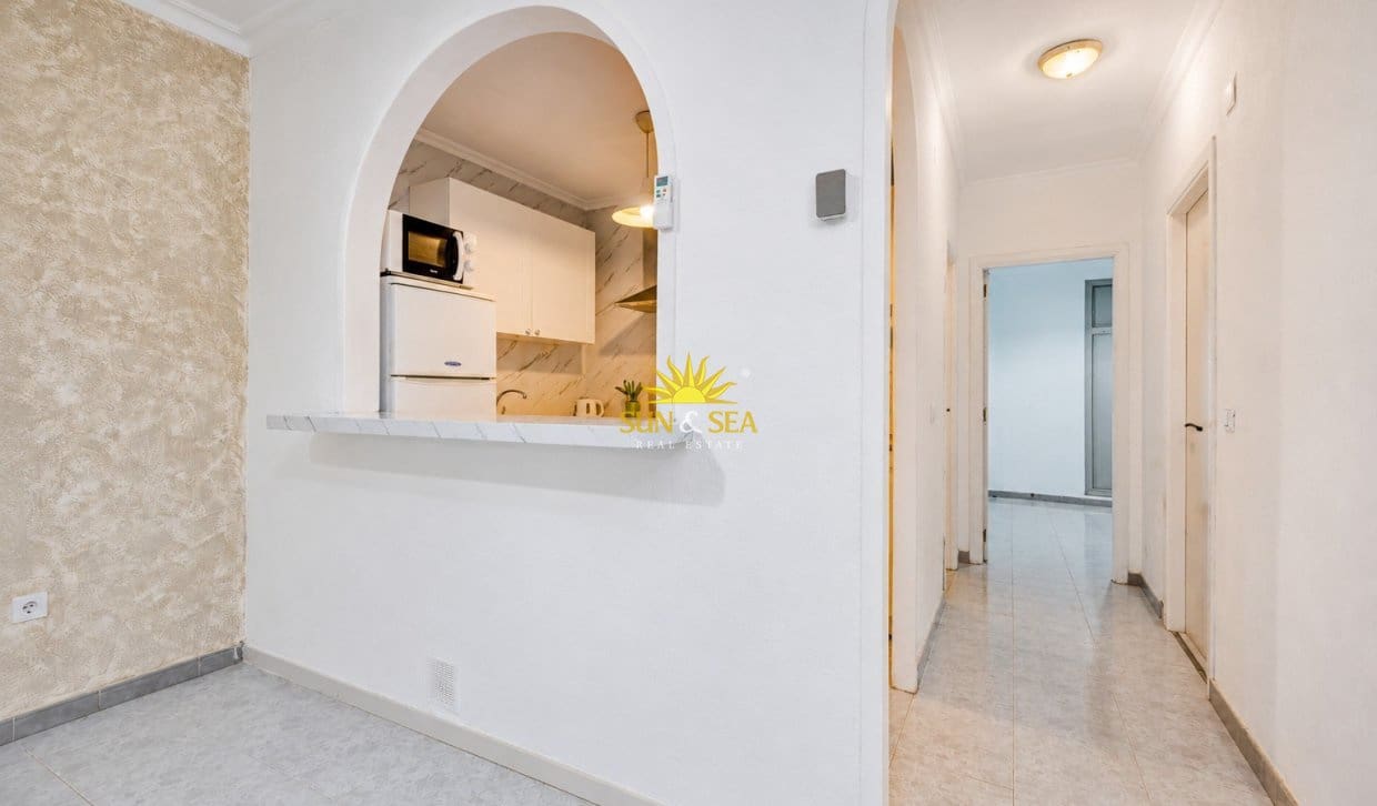 2 chambre Appartement à vendre à Torrevieja - 138 900 € (Ref: 9906629)