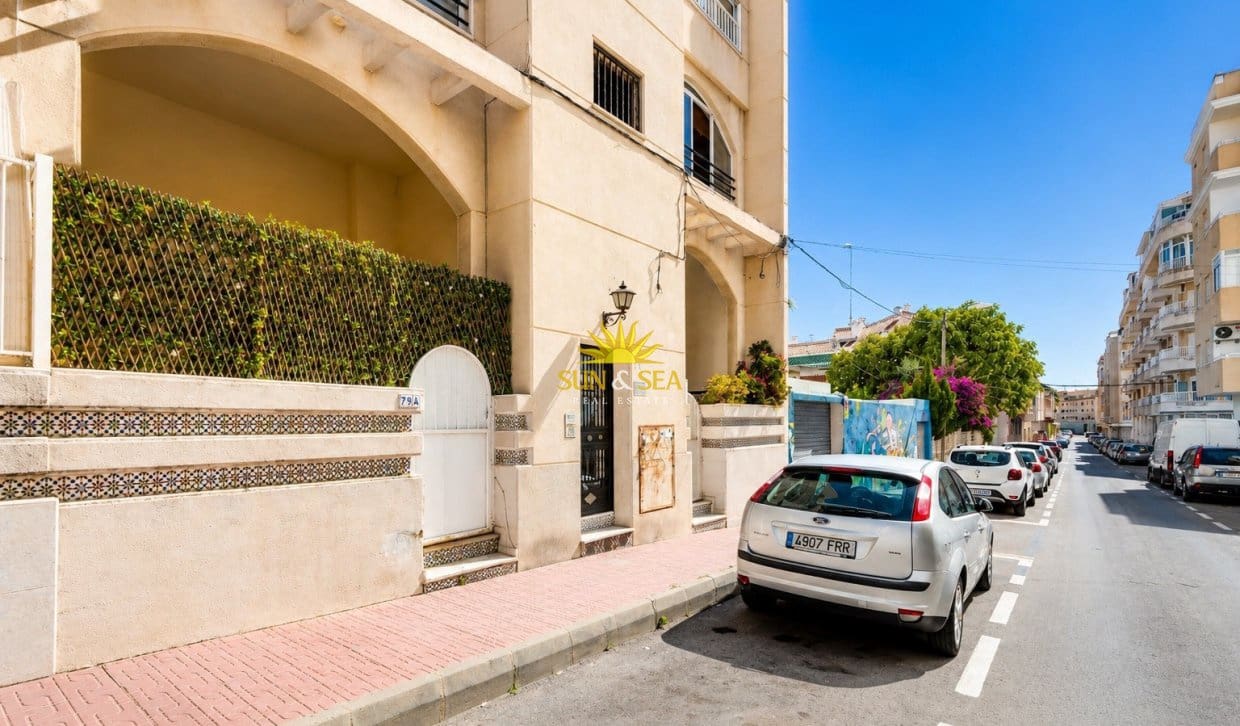 2 chambre Appartement à vendre à Torrevieja - 138 900 € (Ref: 9906629)