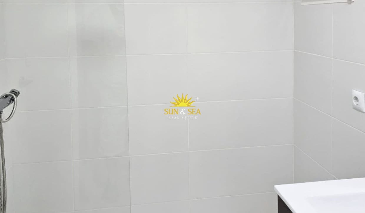 2 sypialnia Apartament na sprzedaż w Dehesa de Campoamor z basenem - 200 000 € (Ref: 9906631)