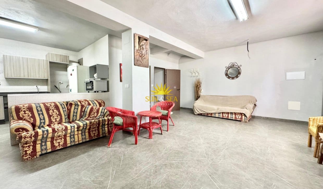 2 bedroom Townhouse for rent in Caravaca de la Cruz - € 600 (Ref: 9908956)