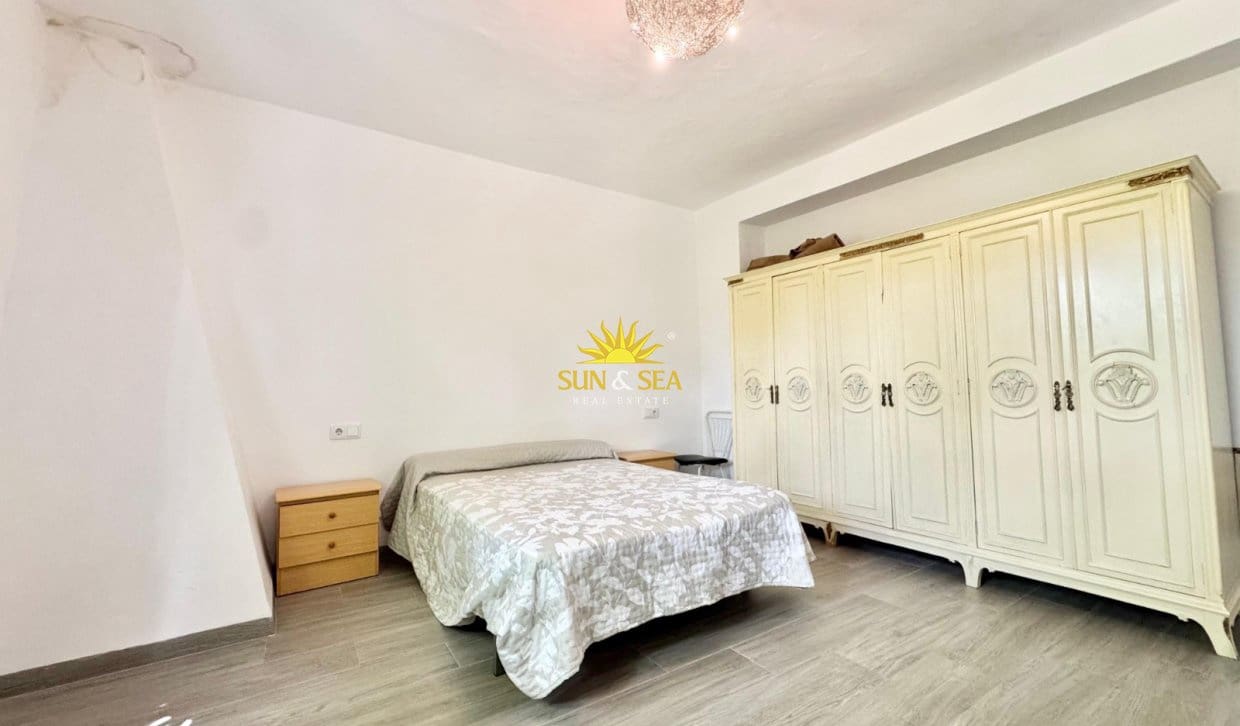 2 bedroom Townhouse for rent in Caravaca de la Cruz - € 600 (Ref: 9908956)