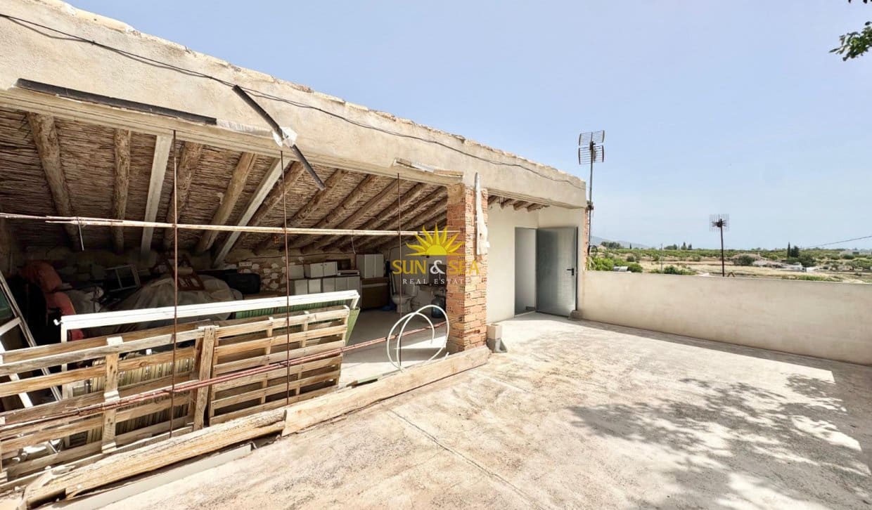 2 bedroom Townhouse for rent in Caravaca de la Cruz - € 600 (Ref: 9908956)