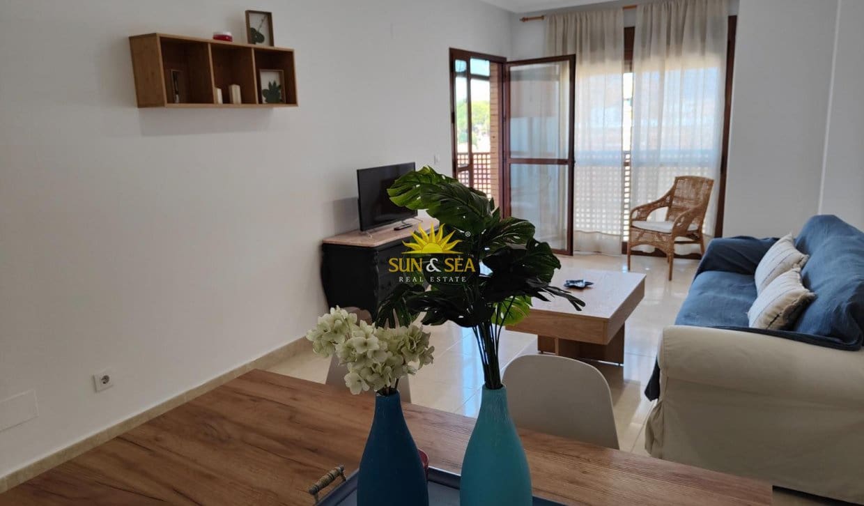 2 bedroom Apartment for rent in Los Cuarteros with pool garage - € 850 (Ref: 9909759)