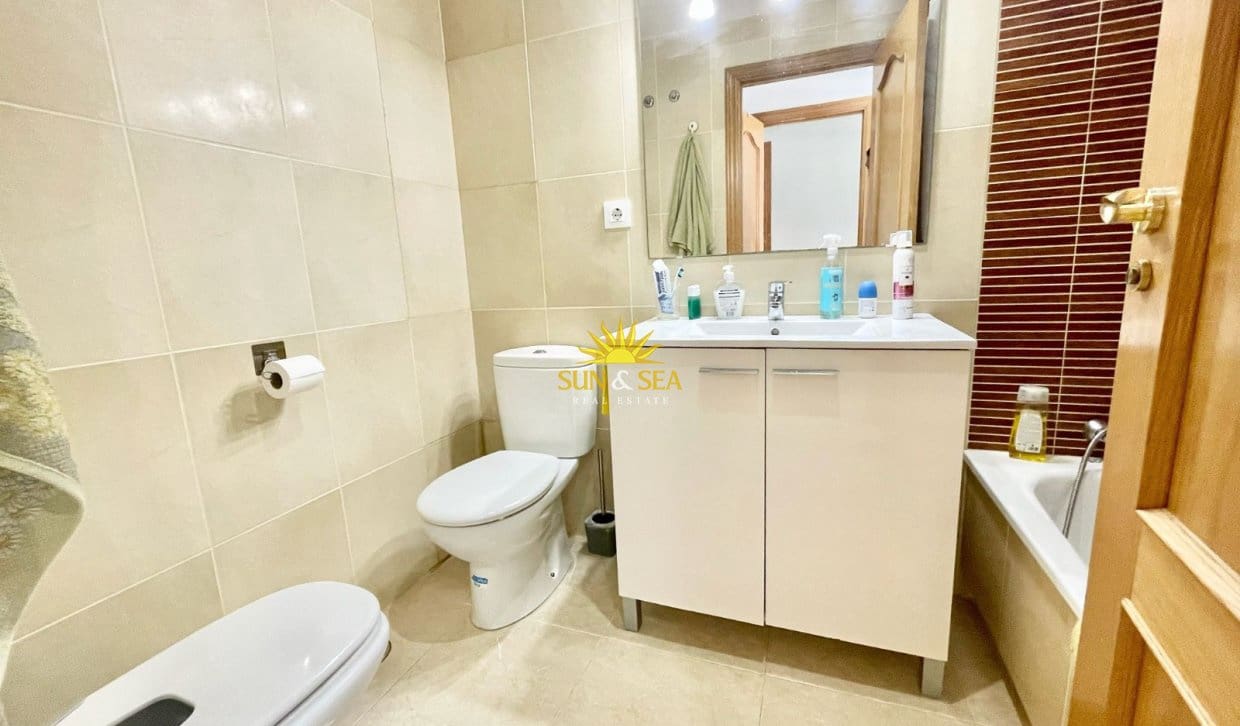 2 bedroom Apartment for rent in Los Cuarteros with pool garage - € 850 (Ref: 9909759)