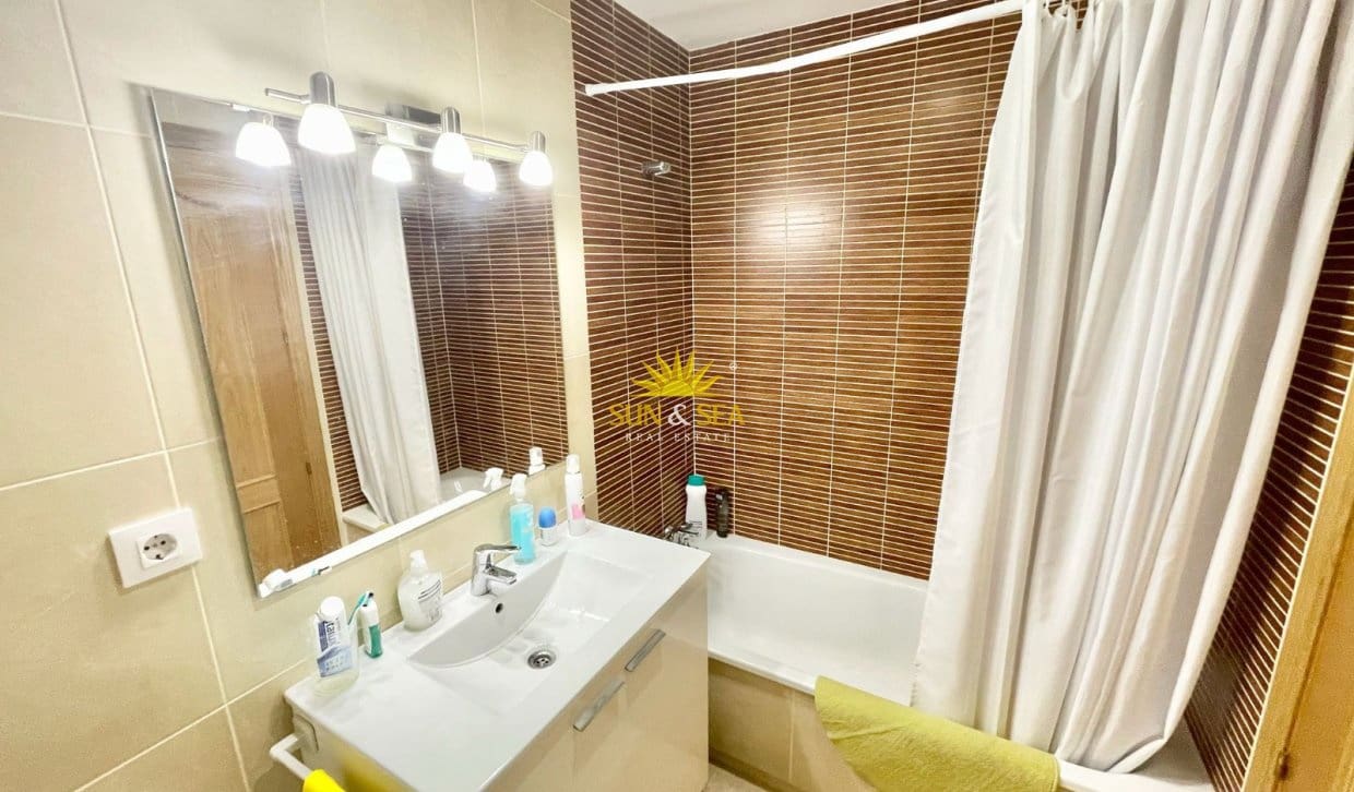 2 bedroom Apartment for rent in Los Cuarteros with pool garage - € 850 (Ref: 9909759)