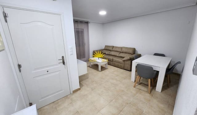 2 slaapkamer Appartement te huur in Centro, Los Alcázares met garage - € 900 (Ref: 9909760)