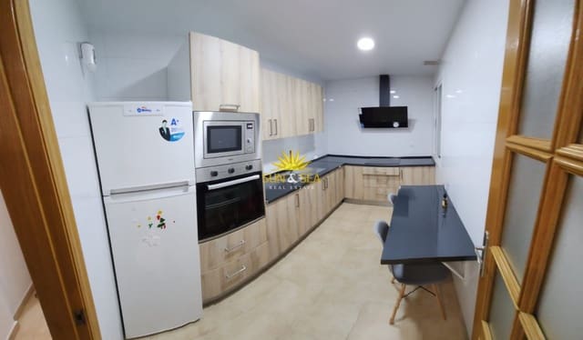 2 slaapkamer Appartement te huur in Centro, Los Alcázares met garage - € 900 (Ref: 9909760)
