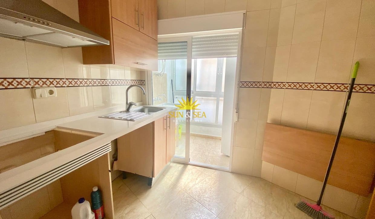 3 bedroom Apartment for sale in Torre de la Horadada - € 235,000 (Ref: 9909824)