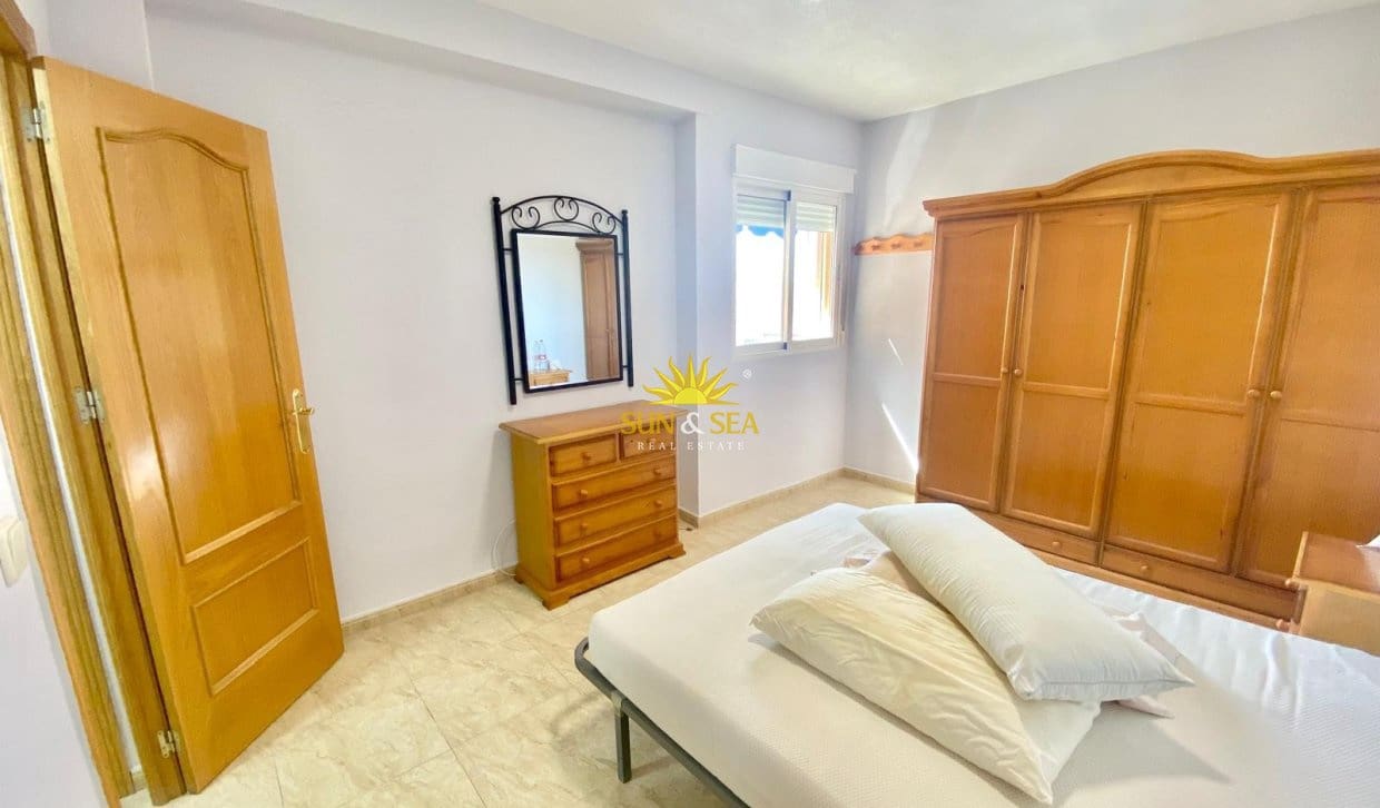 3 bedroom Apartment for sale in Torre de la Horadada - € 235,000 (Ref: 9909824)