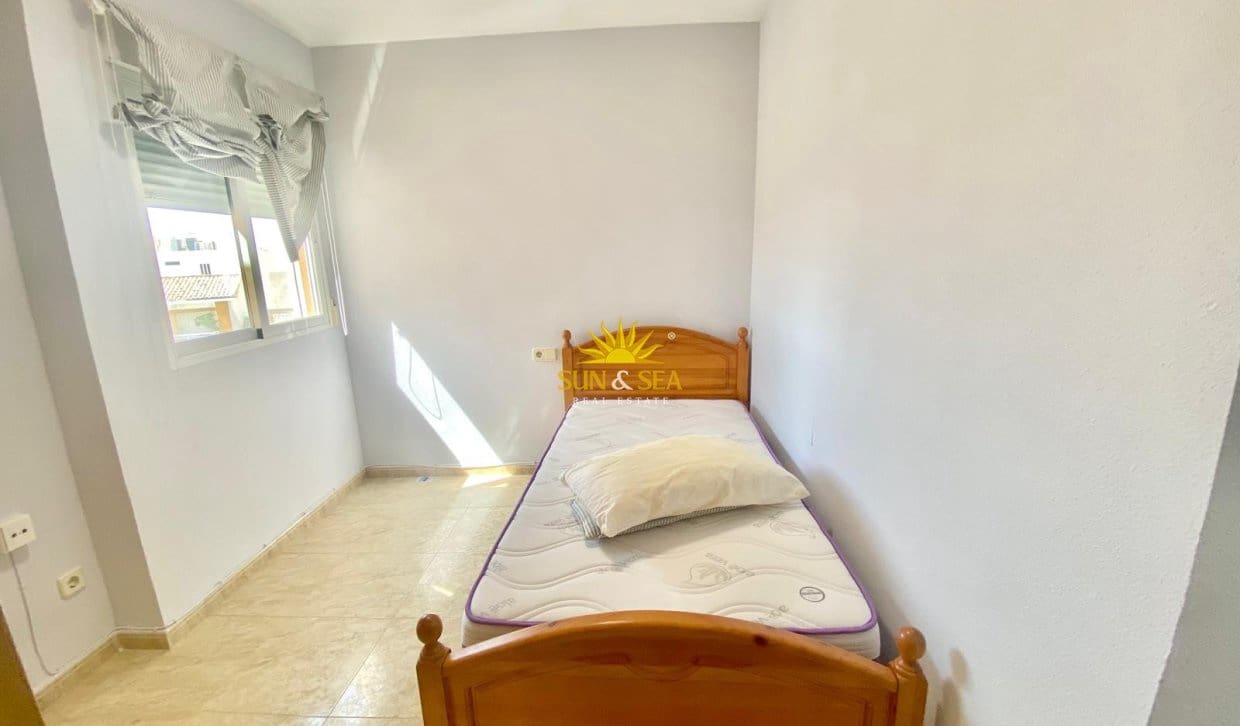 3 bedroom Apartment for sale in Torre de la Horadada - € 235,000 (Ref: 9909824)