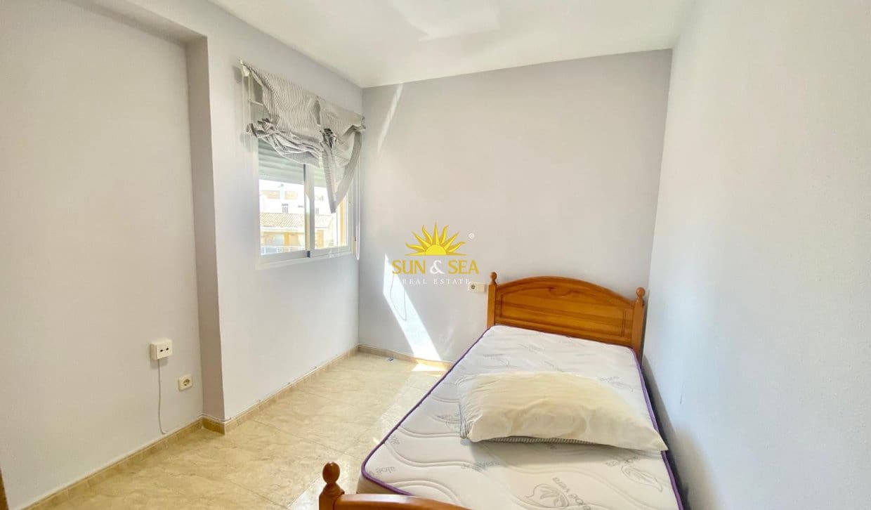 3 bedroom Apartment for sale in Torre de la Horadada - € 235,000 (Ref: 9909824)