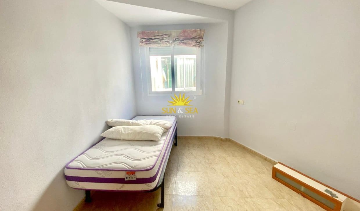 3 bedroom Apartment for sale in Torre de la Horadada - € 235,000 (Ref: 9909824)