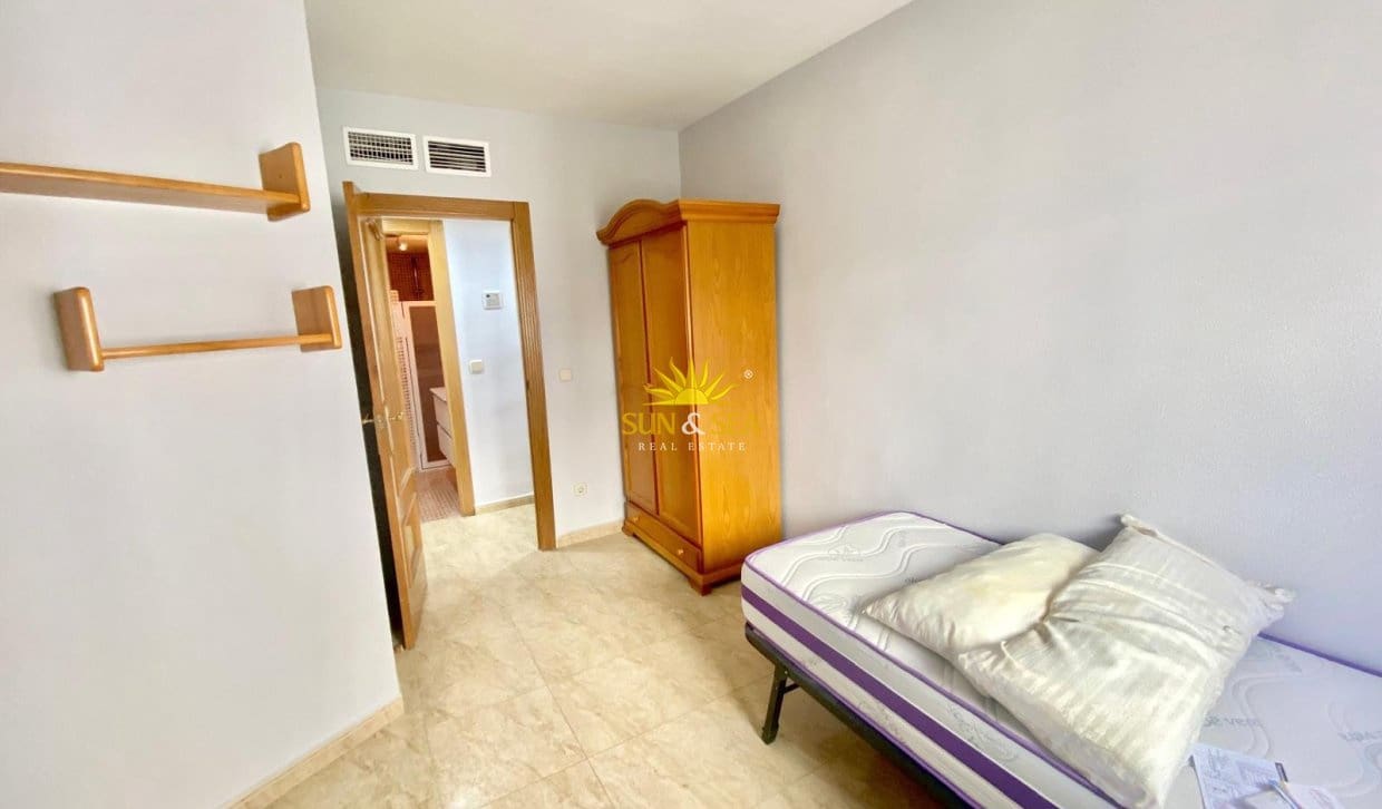 3 bedroom Apartment for sale in Torre de la Horadada - € 235,000 (Ref: 9909824)