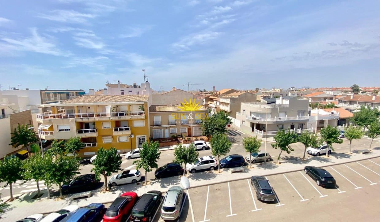3 bedroom Apartment for sale in Torre de la Horadada - € 235,000 (Ref: 9909824)