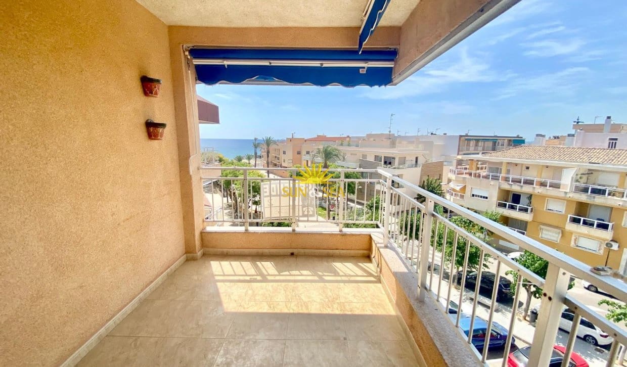 3 bedroom Apartment for sale in Torre de la Horadada - € 235,000 (Ref: 9909824)