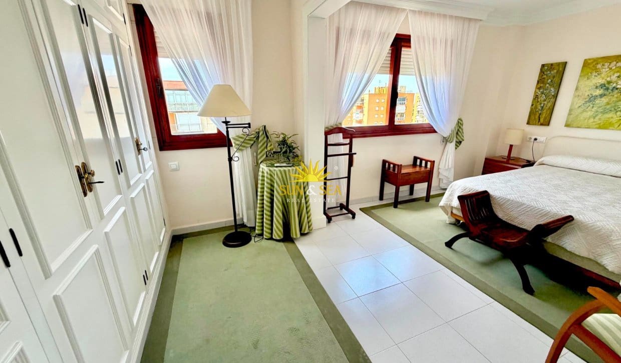 Apartamento de 2 habitaciones en Dehesa de Campoamor en venta - 500.000 € (Ref: 9911847)