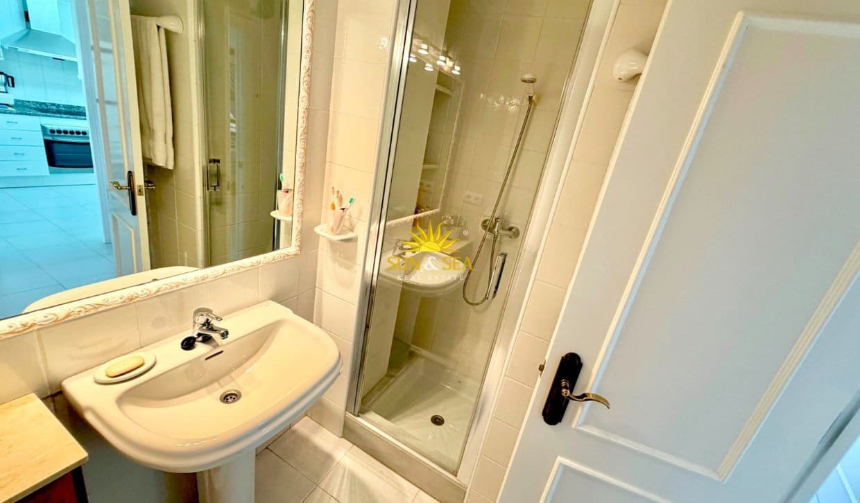 Apartamento de 2 habitaciones en Dehesa de Campoamor en venta - 500.000 € (Ref: 9911847)