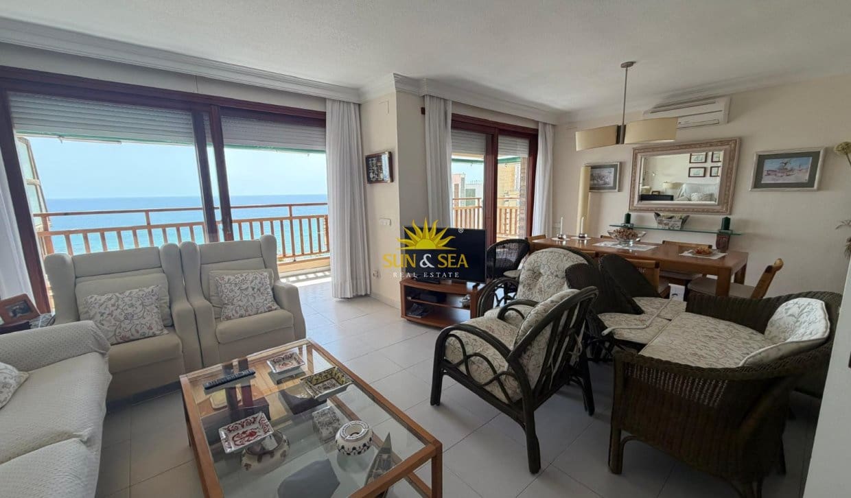 Apartamento de 2 habitaciones en Dehesa de Campoamor en venta - 500.000 € (Ref: 9911847)