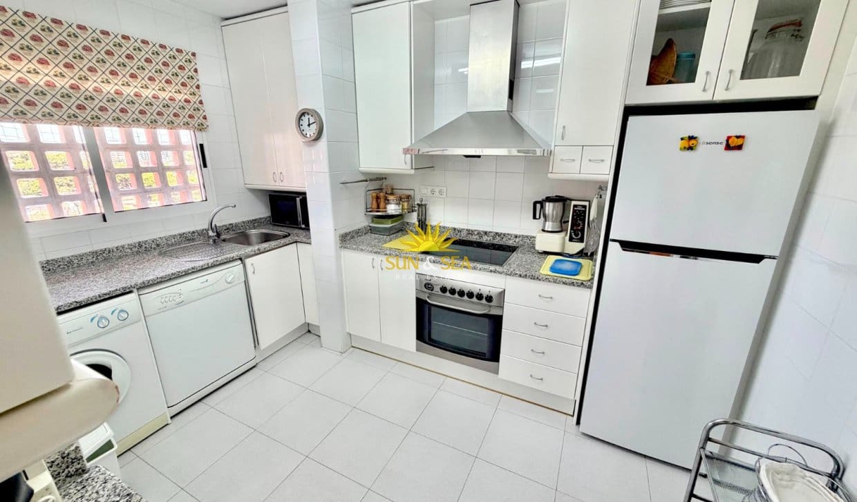 Apartamento de 2 habitaciones en Dehesa de Campoamor en venta - 500.000 € (Ref: 9911847)
