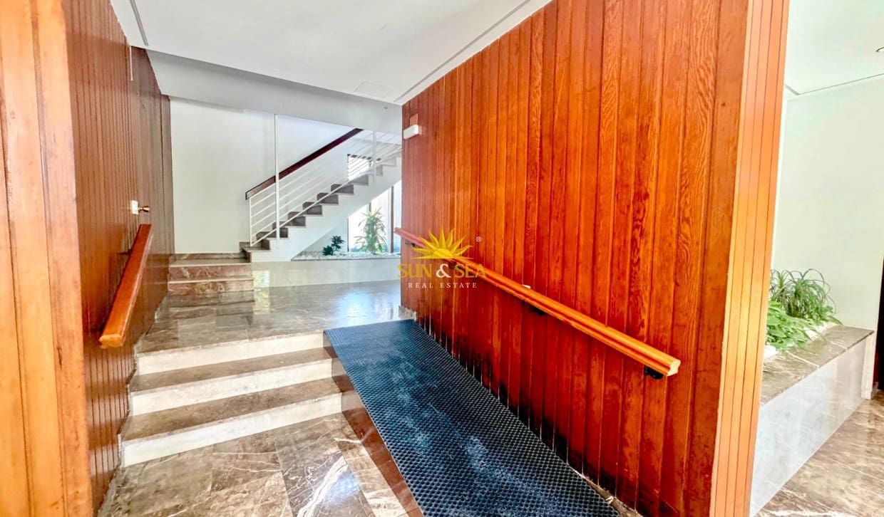 Apartamento de 2 habitaciones en Dehesa de Campoamor en venta - 500.000 € (Ref: 9911847)