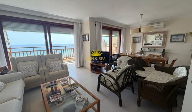 Apartamento de 2 habitaciones en Dehesa de Campoamor, Orihuela en venta - 500.000 € (Ref: 9911847)