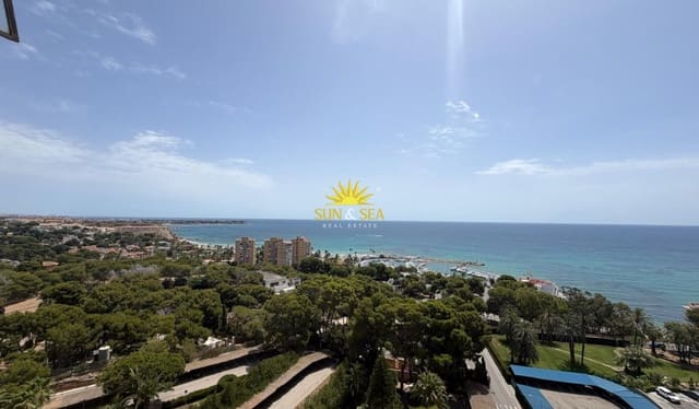 Apartamento de 2 habitaciones en Dehesa de Campoamor, Orihuela en venta - 500.000 € (Ref: 9911847)