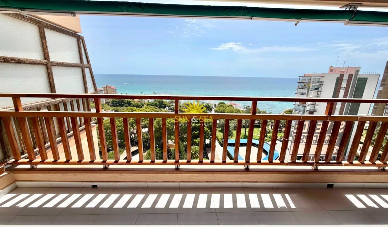 Apartamento de 2 habitaciones en Dehesa de Campoamor en venta - 500.000 € (Ref: 9911847)
