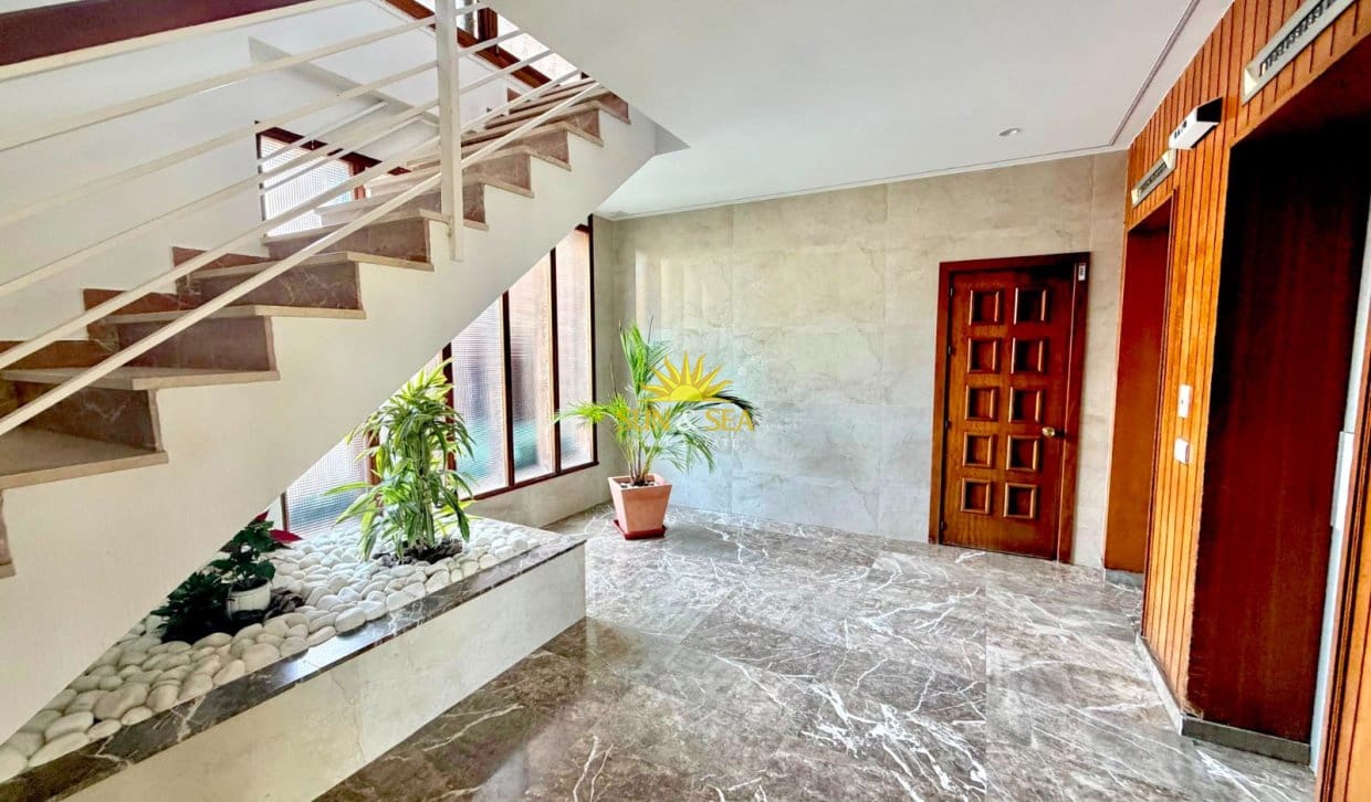 Apartamento de 2 habitaciones en Dehesa de Campoamor en venta - 500.000 € (Ref: 9911847)