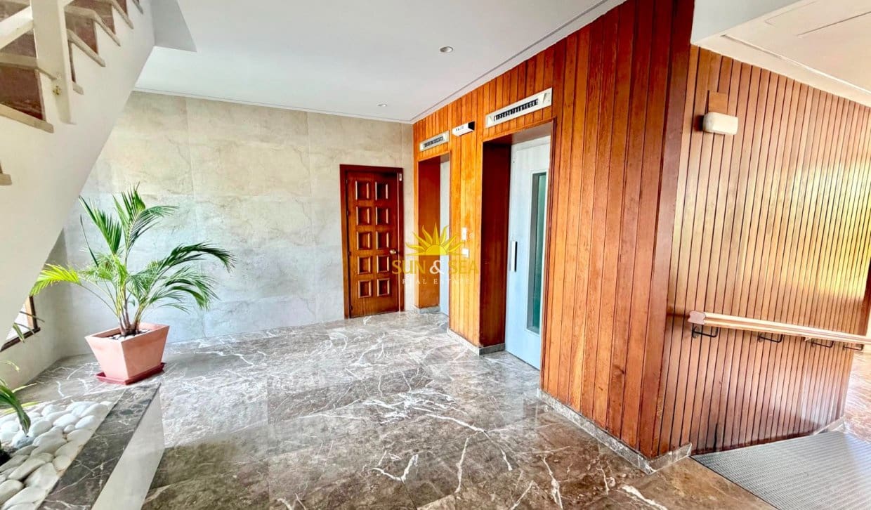 Apartamento de 2 habitaciones en Dehesa de Campoamor en venta - 500.000 € (Ref: 9911847)