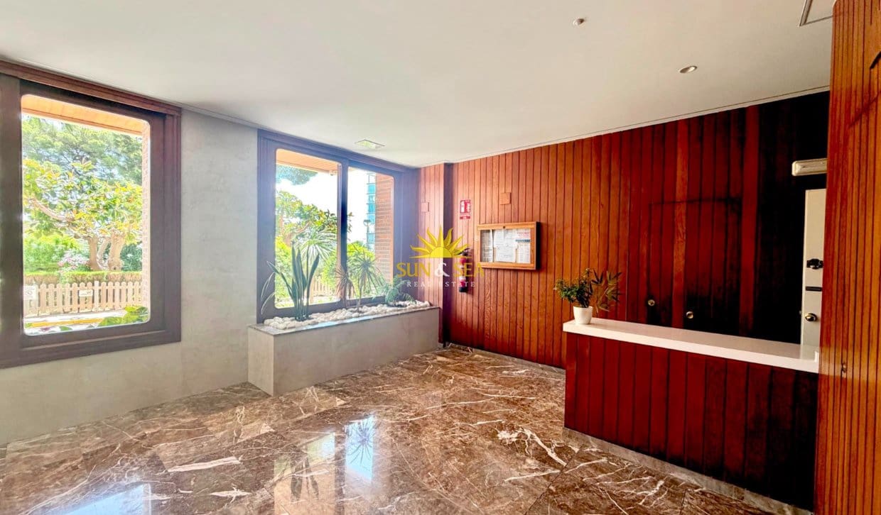 Apartamento de 2 habitaciones en Dehesa de Campoamor en venta - 500.000 € (Ref: 9911847)