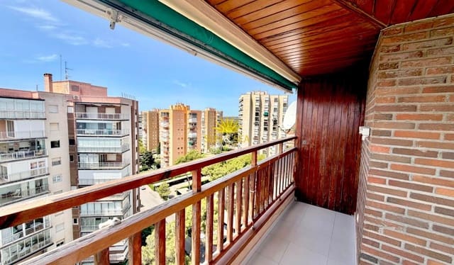 Apartamento de 2 habitaciones en Dehesa de Campoamor, Orihuela en venta - 500.000 € (Ref: 9911847)